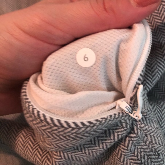 Lululemon half-zip - Picture 8 of 8